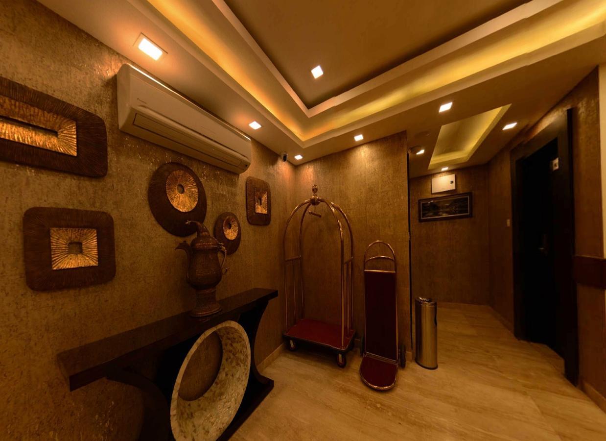 Clarks Inn Srinagar Bagian luar foto
