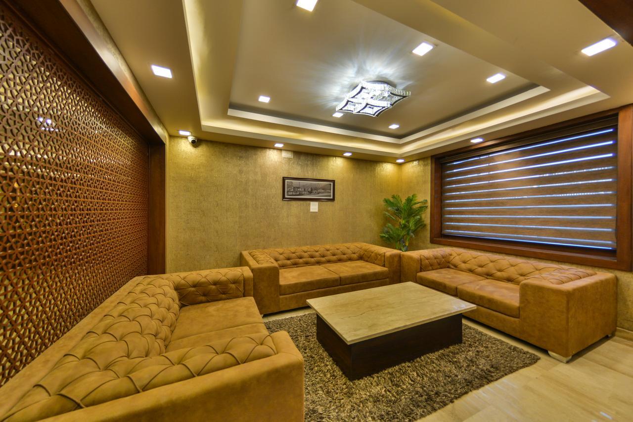 Clarks Inn Srinagar Bagian luar foto