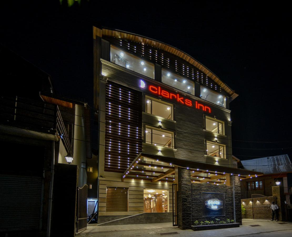 Clarks Inn Srinagar Bagian luar foto
