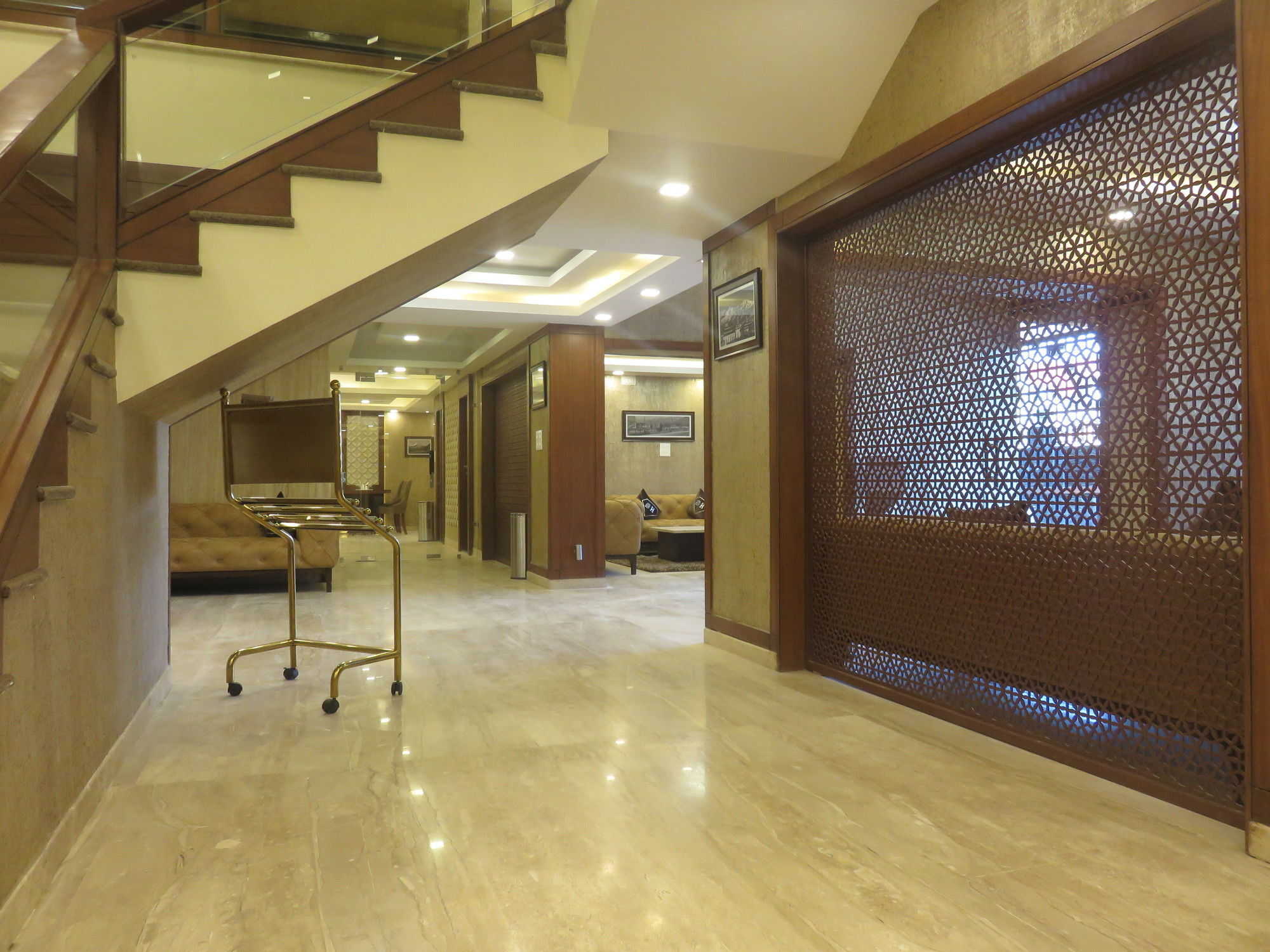 Clarks Inn Srinagar Bagian luar foto